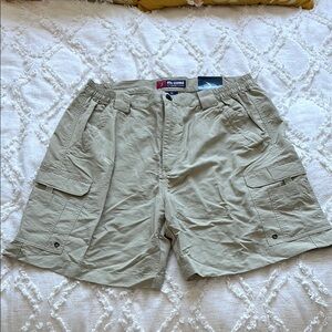 NWT Cargo Shorts - Reel Legends SPF Quick Dry Bonefish Short